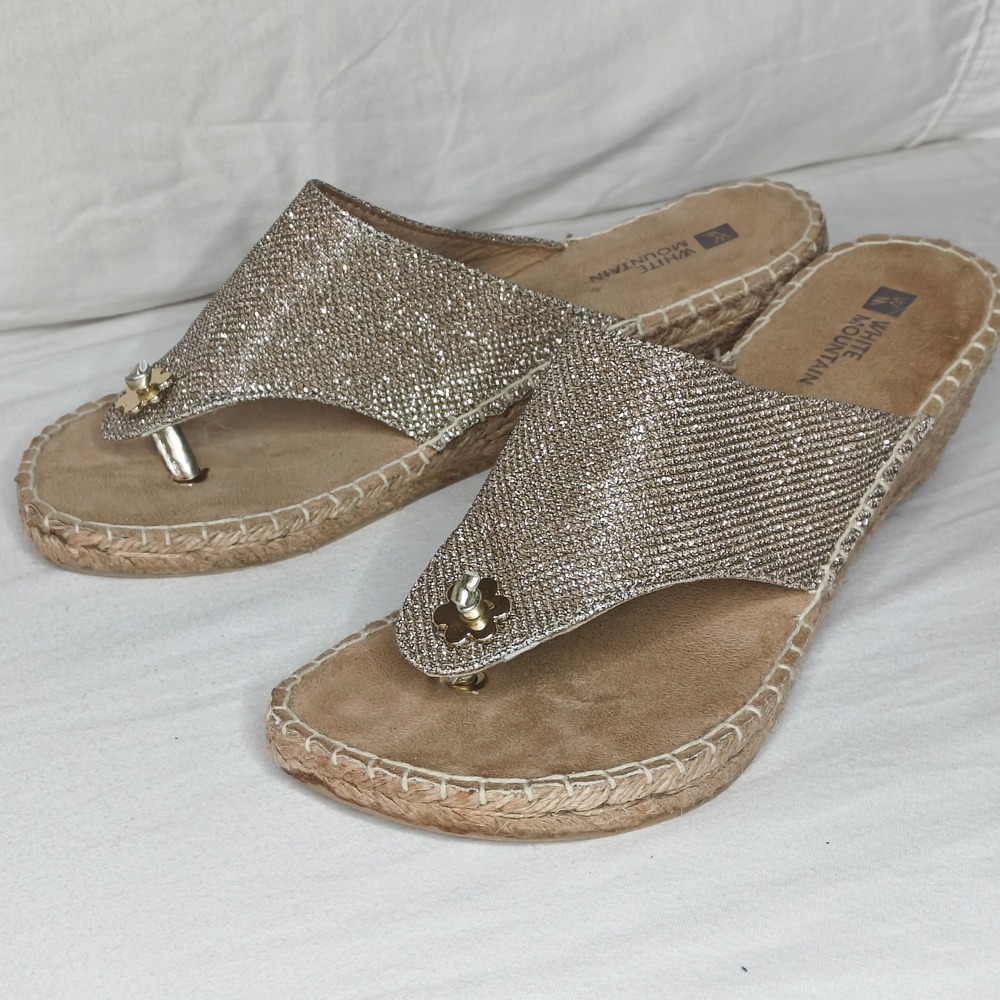 White Mountain Wedge Sandals Beachball Womens 7.5 Gold Metallic Thong Floral